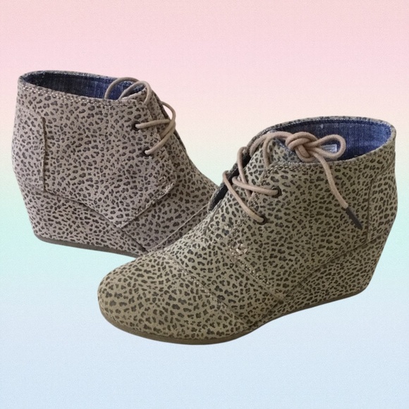 NEW TOMS Cheetah Print Ankle Bootie - Picture 13 of 14